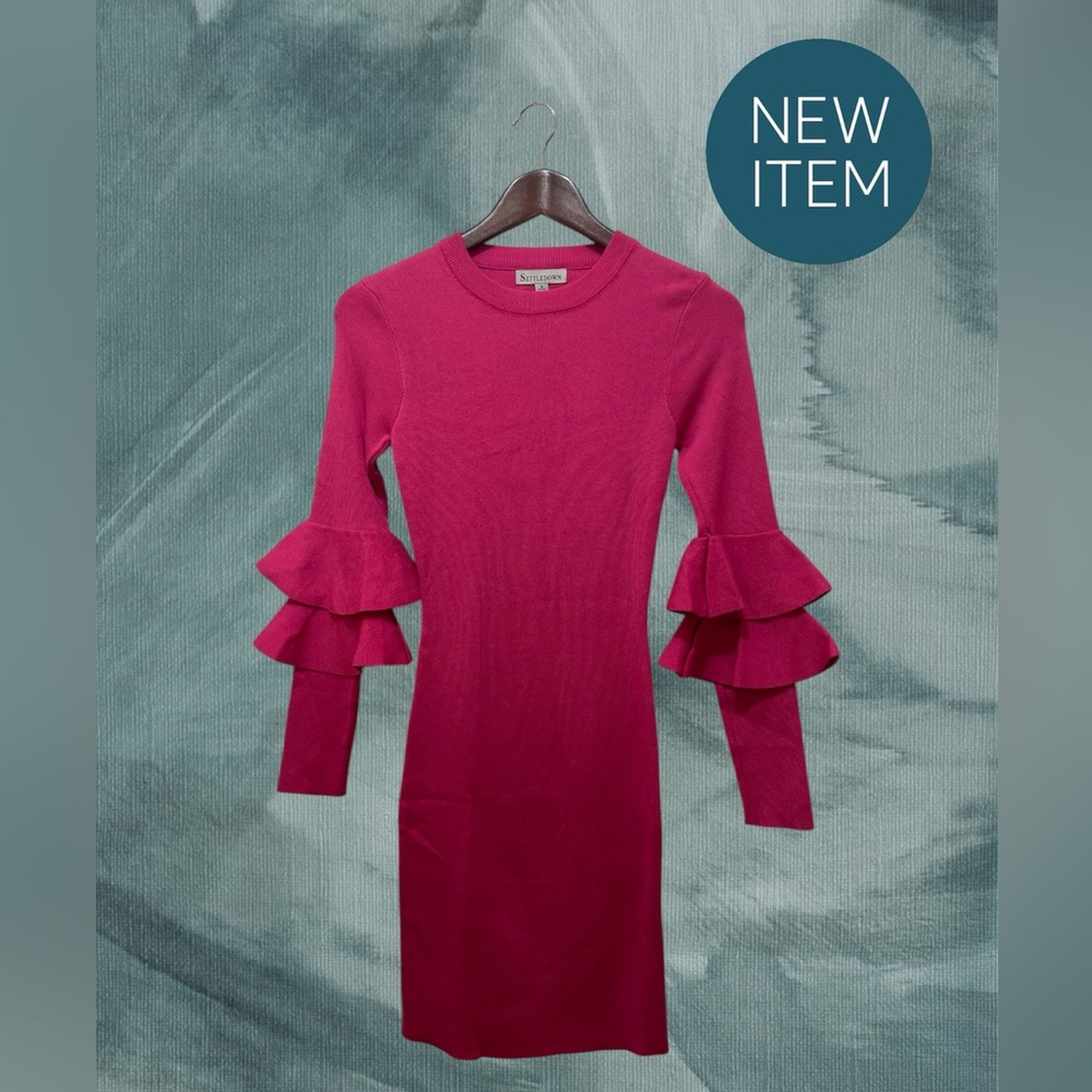 NEW SettleDown Sweater Dress With Long Sleeves And Ruffles Size M Fuchsia color.